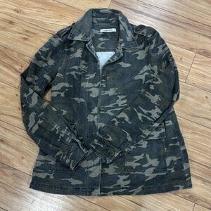 Women’s Camo Jacket